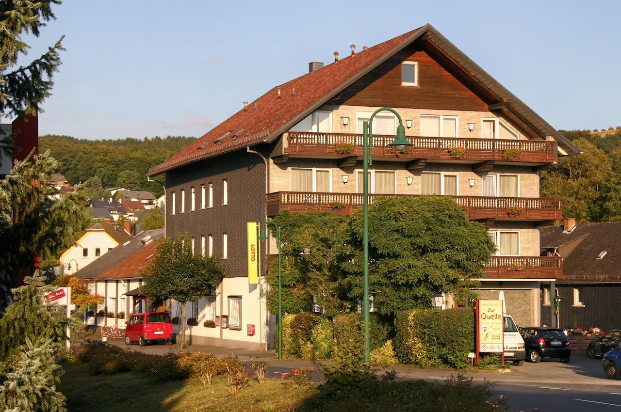 Gasthaus Zur Quelle 바트 마리엔베르크 외부 사진