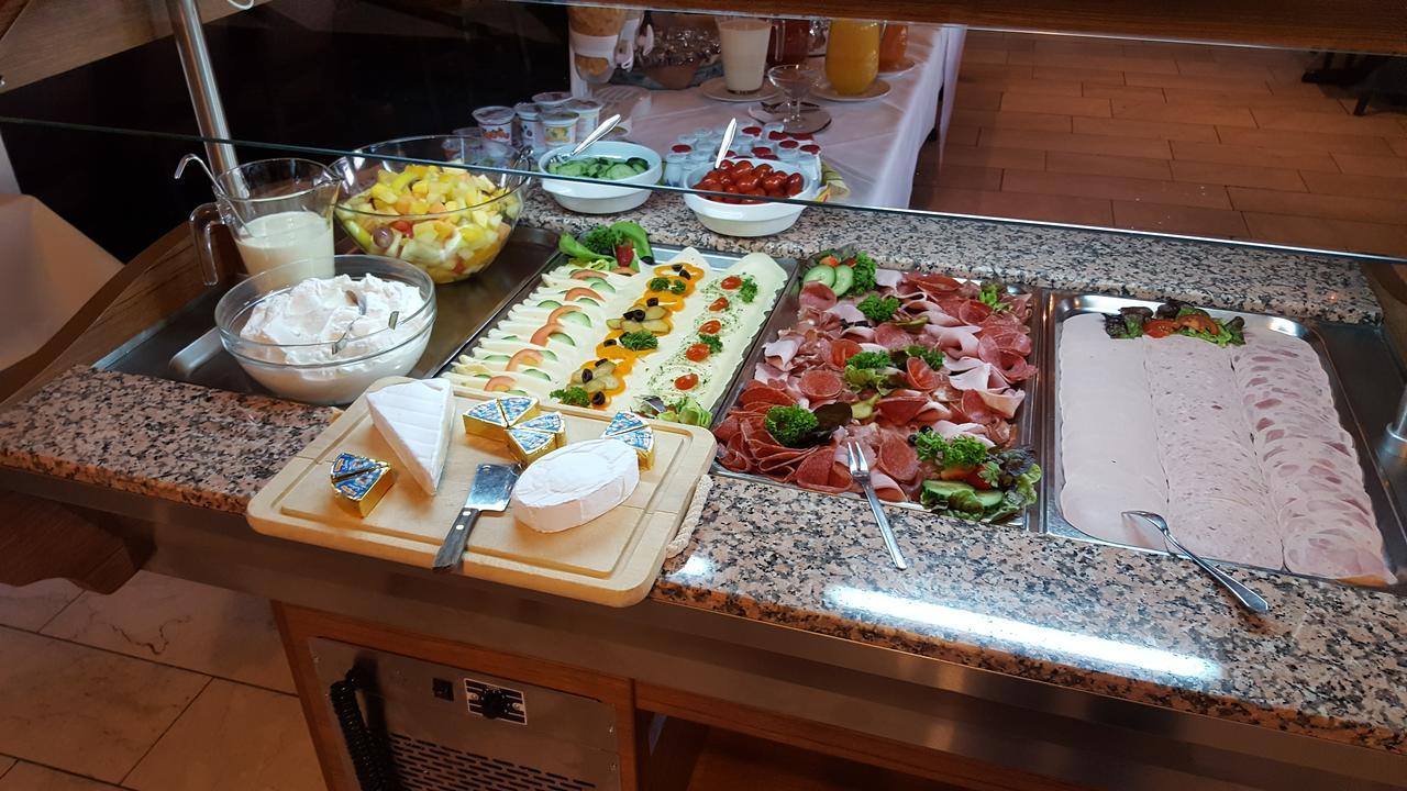 Gasthaus Zur Quelle 바트 마리엔베르크 외부 사진